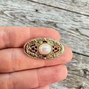 Vintage Jewelry Gold Tone Faux Pearl Victorian Brooch Pin